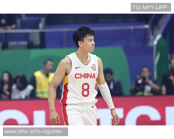 赵睿身穿宏远训练服备战全运会展现时光倒流的独特魅力